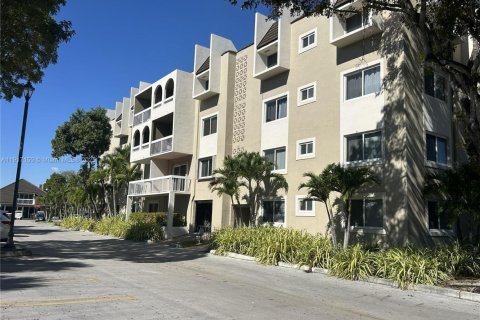 Copropriété à vendre à Miami, Floride: 1 chambre, 66.15 m2 № 1974284 - photo 1