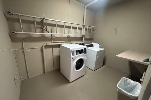Copropriété à vendre à Miami, Floride: 1 chambre, 66.15 m2 № 1974284 - photo 11