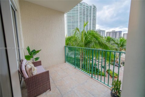 Copropriété à vendre à Aventura, Floride: 2 chambres, 116.78 m2 № 2006664 - photo 6