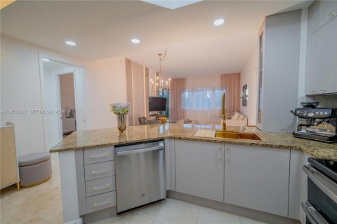 Copropriété à vendre à Aventura, Floride: 2 chambres, 116.78 m2 № 2006664 - photo 16