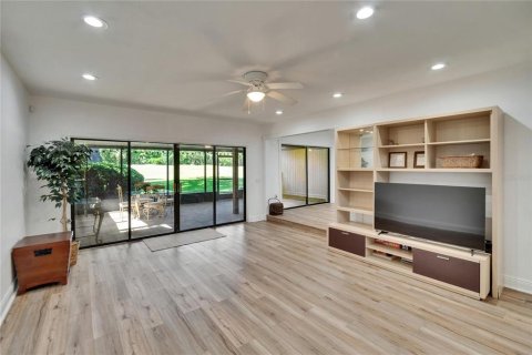 House in Wesley Chapel, Florida 3 bedrooms, 166.85 sq.m. № 1628863 - photo 13