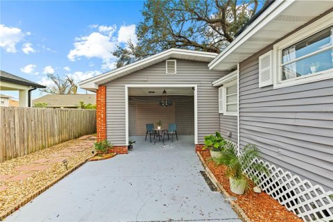 Casa en venta en Tampa, Florida, 3 dormitorios, 192.31 m2 № 1598163 - foto 26
