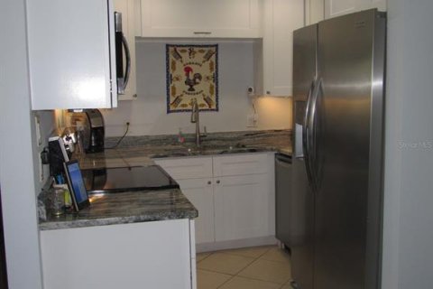 Condominio en venta en Port Charlotte, Florida, 1 dormitorio, 62.43 m2 № 1723662 - foto 13