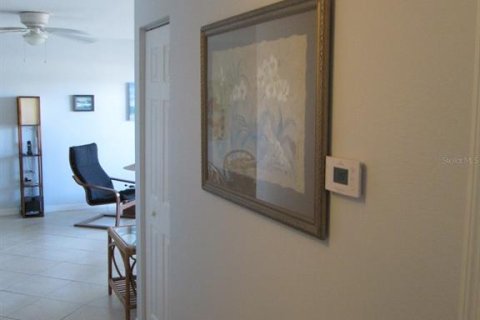 Condominio en venta en Port Charlotte, Florida, 1 dormitorio, 62.43 m2 № 1723662 - foto 18