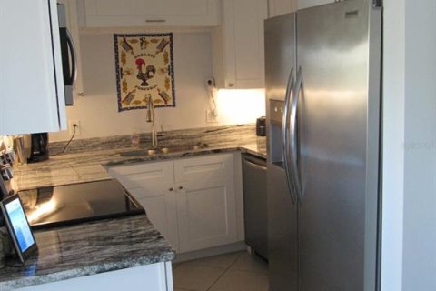 Condominio en venta en Port Charlotte, Florida, 1 dormitorio, 62.43 m2 № 1723662 - foto 10