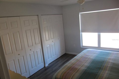 Condominio en venta en Port Charlotte, Florida, 1 dormitorio, 62.43 m2 № 1723662 - foto 22