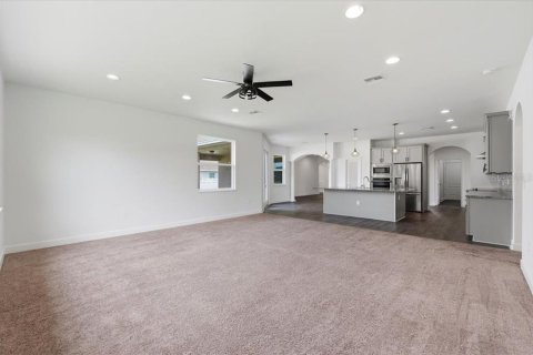 House in Sebring, Florida 4 bedrooms, 268.02 sq.m. № 2258830 - photo 18