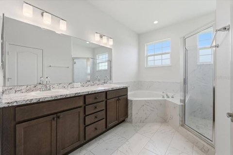 House in Sebring, Florida 4 bedrooms, 268.02 sq.m. № 2258830 - photo 25