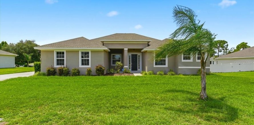 House in Sebring, Florida 4 bedrooms, 268.02 sq.m. № 2258830