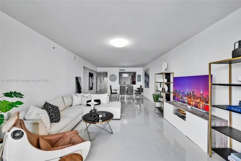 Condo in Aventura, Florida, 3 bedrooms № 1971368 - photo 6