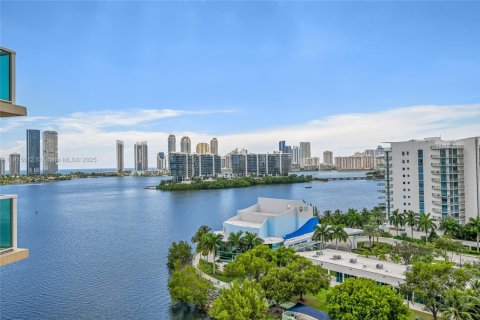 Condo in Aventura, Florida, 3 bedrooms № 1971368 - photo 8