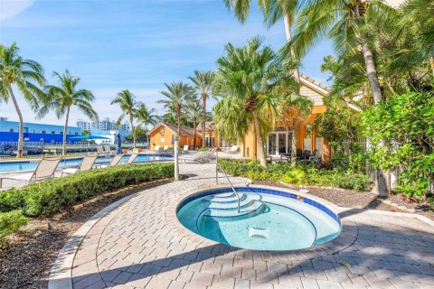 Condo in Aventura, Florida, 3 bedrooms № 1971368 - photo 29