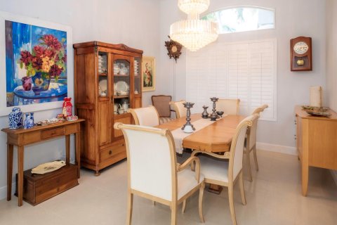 House in Boca Raton, Florida 5 bedrooms, 297.1 sq.m. № 2244897 - photo 8