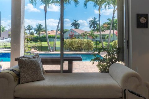 House in Boca Raton, Florida 5 bedrooms, 297.1 sq.m. № 2244897 - photo 17