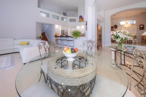 House in Boca Raton, Florida 5 bedrooms, 297.1 sq.m. № 2244897 - photo 30