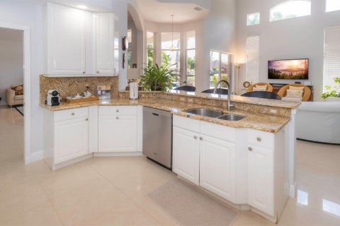 House in Boca Raton, Florida 5 bedrooms, 297.1 sq.m. № 2244897 - photo 25
