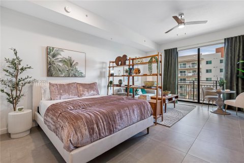 Студия в Дания-Бич, Флорида № 2050078