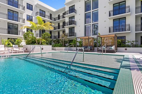 Снять в аренду виллу или дом в Дания-Бич, Флорида № 2050078 - фото 17