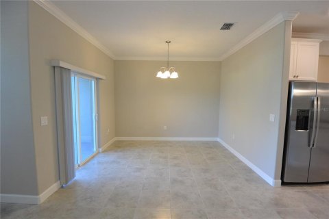 Townhouse in Lutz, Florida 3 bedrooms, 215.44 sq.m. № 2394365 - photo 13