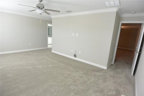 Townhouse in Lutz, Florida 3 bedrooms, 215.44 sq.m. № 2394365 - photo 17