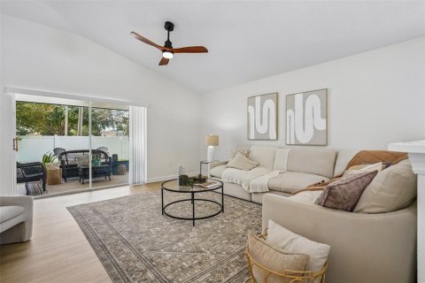 Casa en venta en Lutz, Florida, 5 dormitorios, 204.94 m2 № 2377530 - foto 15