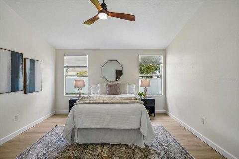 Casa en venta en Lutz, Florida, 5 dormitorios, 204.94 m2 № 2377530 - foto 19