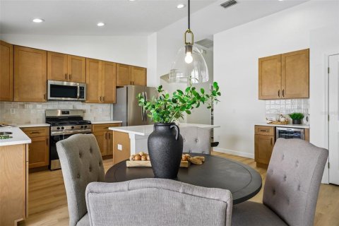 Casa en venta en Lutz, Florida, 5 dormitorios, 204.94 m2 № 2377530 - foto 13