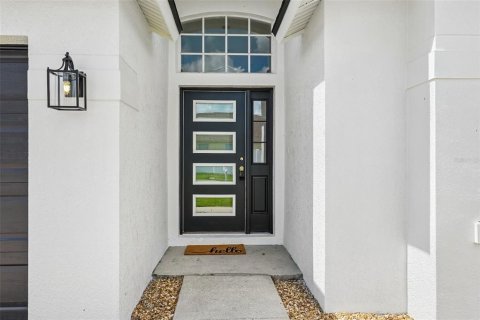 Casa en venta en Lutz, Florida, 5 dormitorios, 204.94 m2 № 2377530 - foto 2