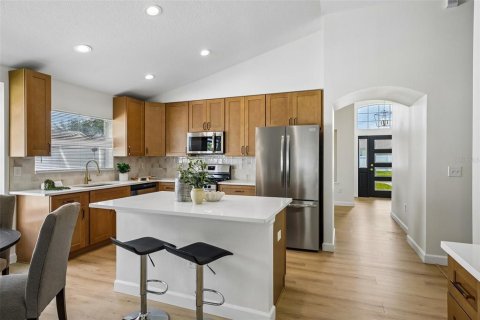 Casa en venta en Lutz, Florida, 5 dormitorios, 204.94 m2 № 2377530 - foto 8