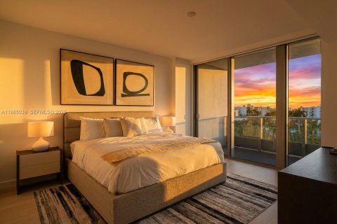 Снять в аренду кондоминиум в Бей-Харбор-Айлендс, Флорида 2 спальни, 172.89м2, № 2050885 - фото 4