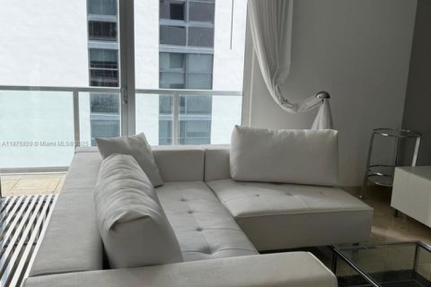 Снять в аренду кондоминиум в Майами, Флорида 1 спальня, 56.11м2, № 1943821 - фото 3