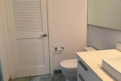 Снять в аренду кондоминиум в Майами, Флорида 1 спальня, 56.11м2, № 1943821 - фото 13