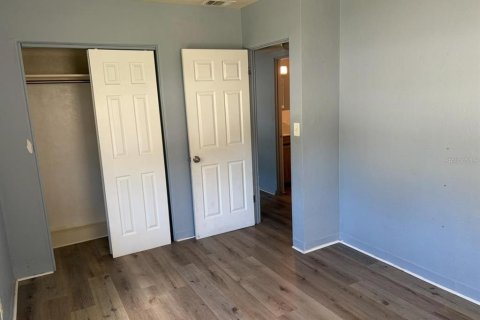 Villa ou maison à louer à Gulfport, Floride: 4 chambres, 99.22 m2 № 2425729 - photo 8