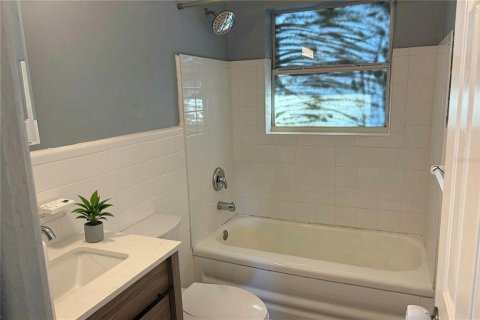 Villa ou maison à louer à Gulfport, Floride: 4 chambres, 99.22 m2 № 2425729 - photo 5