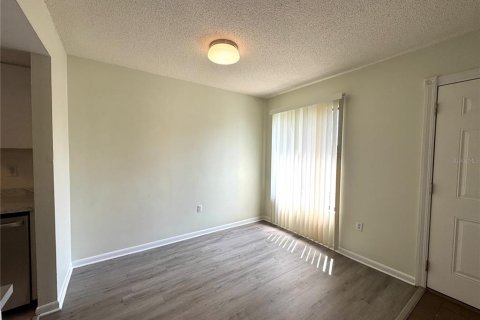 Apartamento en alquiler en Orlando, Florida, 2 dormitorios, 104.52 m2 № 1871027 - foto 6