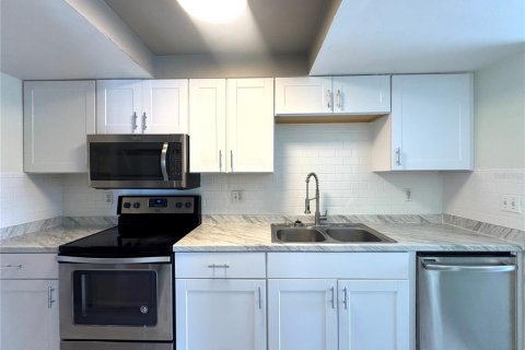 Apartamento en alquiler en Orlando, Florida, 2 dormitorios, 104.52 m2 № 1871027 - foto 8