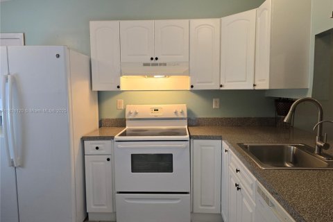House in Miramar, Florida 2 bedrooms, 84.73 sq.m. № 1791080 - photo 9