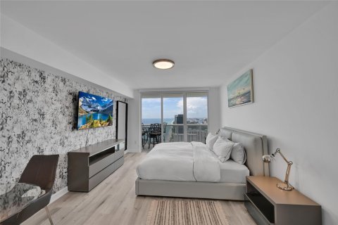 Condo in Hallandale Beach, Florida, 2 bedrooms  № 2053050 - photo 26