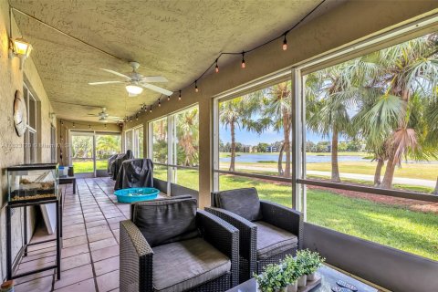 Villa ou maison à vendre à Weston, Floride: 3 chambres, 179.3 m2 № 1939935 - photo 25