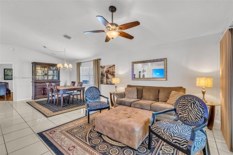 Villa ou maison à vendre à Weston, Floride: 3 chambres, 179.3 m2 № 1939935 - photo 8