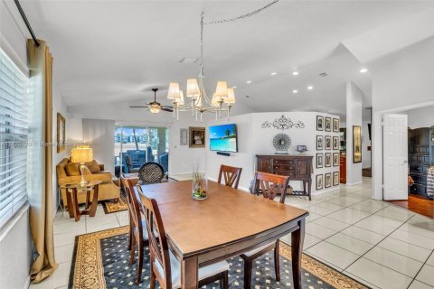 Villa ou maison à vendre à Weston, Floride: 3 chambres, 179.3 m2 № 1939935 - photo 4