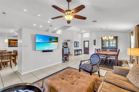 Villa ou maison à vendre à Weston, Floride: 3 chambres, 179.3 m2 № 1939935 - photo 9