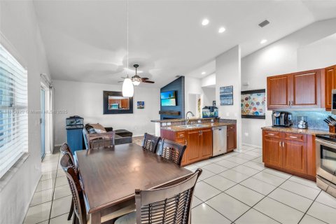 Villa ou maison à vendre à Weston, Floride: 3 chambres, 179.3 m2 № 1939935 - photo 10