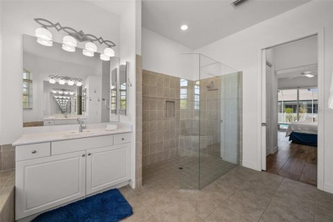 House in Cape Coral, Florida 3 bedrooms, 174.28 sq.m. № 1758326 - photo 24