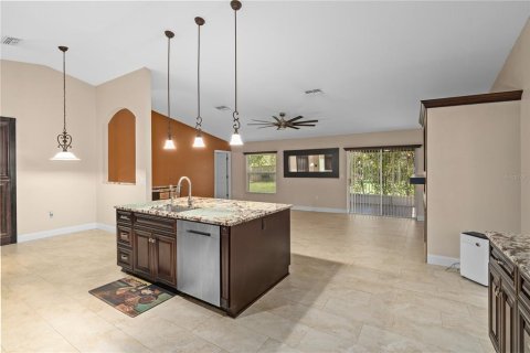 Villa ou maison à vendre à Spring Hill, Floride: 4 chambres, 189.43 m2 № 2416262 - photo 29