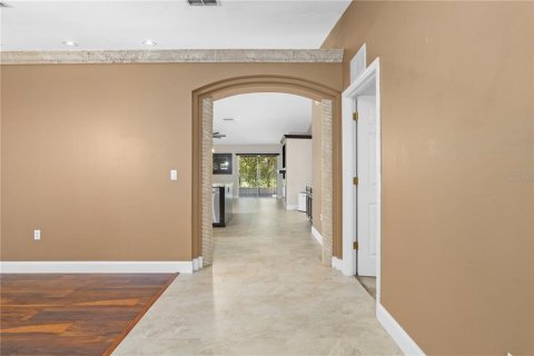 Villa ou maison à vendre à Spring Hill, Floride: 4 chambres, 189.43 m2 № 2416262 - photo 10