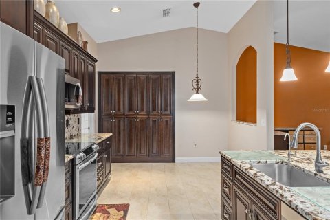 Villa ou maison à vendre à Spring Hill, Floride: 4 chambres, 189.43 m2 № 2416262 - photo 28