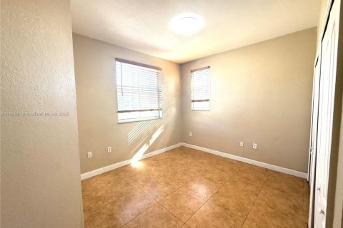Condominio en alquiler en Homestead, Florida, 3 dormitorios, 99.96 m2 № 1946548 - foto 17