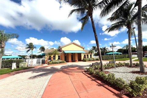 Condominio en alquiler en Homestead, Florida, 3 dormitorios, 99.96 m2 № 1946548 - foto 27