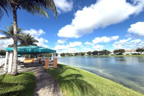 Condominio en alquiler en Homestead, Florida, 3 dormitorios, 99.96 m2 № 1946548 - foto 29